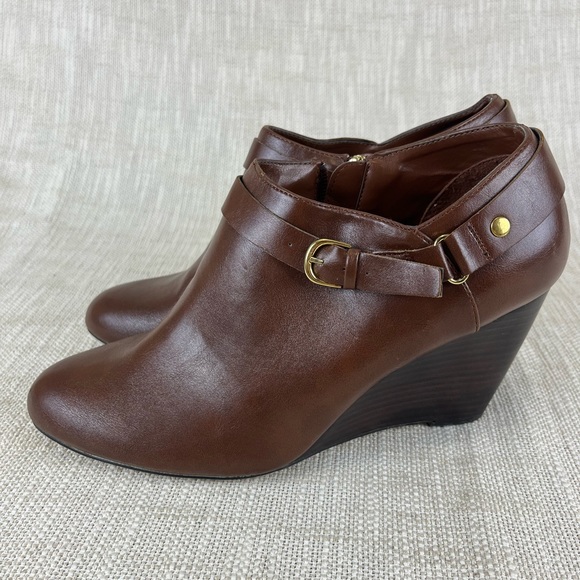 CALL IT SPRING W Size 10 zip-up Brown Wedged Bootie - Picture 4 of 9